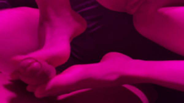 Enjoy watching HD scene named : Drochit Mne Nogami, A Ya Ee Trahnul I V Rot I V Zhopu