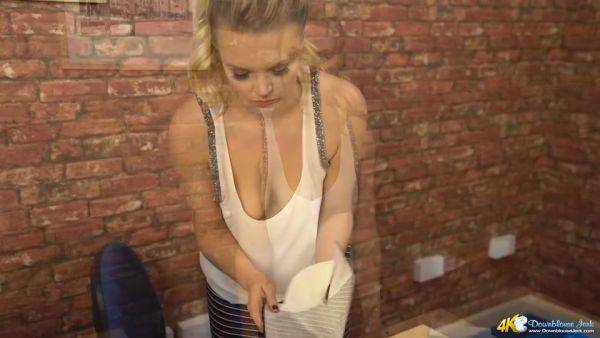Watch this HD video : Ashley Jayne in Office Privileges - DownblouseJerk