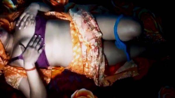 Stream uncut clip of : Apni Wife Ko Aadhi Raat Ko Choda