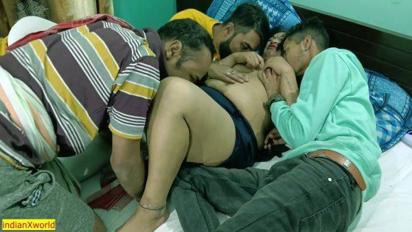 Play full scene : Tin Boundo Milkar One Girl Ko Accha Se Choda! With Clear Audio