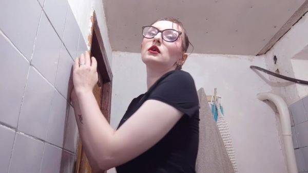 Watch the HD video of : Stepmother Enjoys Her Hairy Armpits, Shaving Her Hairy Armpits And Kneading Her Tits