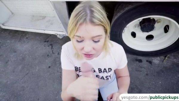 Watch HD video named : Flashes Perky Tits And Ass For Money With Zelda Morrison