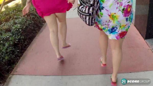 Play complete movie : Girls Day Out