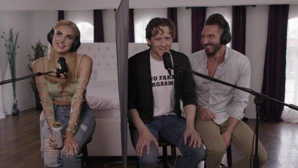 Stream the uncut movie : Sexy Leggy Blonde Slut Kenzie Anne - Blind Date Episode - reality hardcore with cumshot