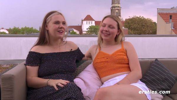 View full movie of : Schone Aussicht Mit Nelio Und Anya An Einem Heib