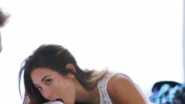 Play HD scene of : old girls do it better