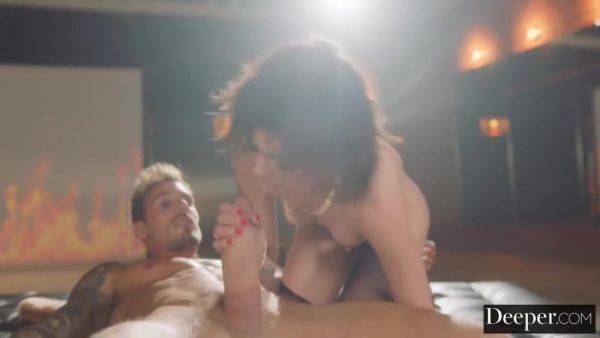 Play the uncensored clip : Nine 4534 With Angel Windell