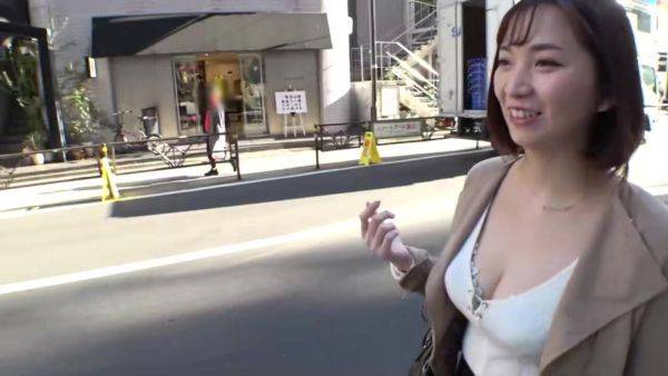 Play uncut scene called : 0003425_Japanese_Censored_MGS_19min