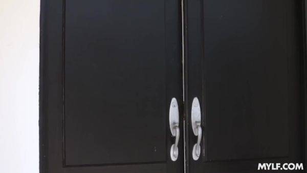 Watch the HD scene : Easy As - MYLF