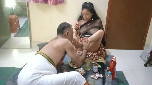 Sasur Nay Ghar Par Akalay Pakar Bhul Kay Sath Garma Garam Alcohol Pikar Cigarette Smoking Hot Noobs Clit Nippal Hot For Play - voyeurhit.com on pornsfind.com