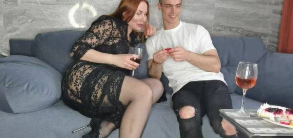 Stream hardcore clip called : HORNY STEPMOTHER SEDUCES STEPSON WITH HER WET PUSSY