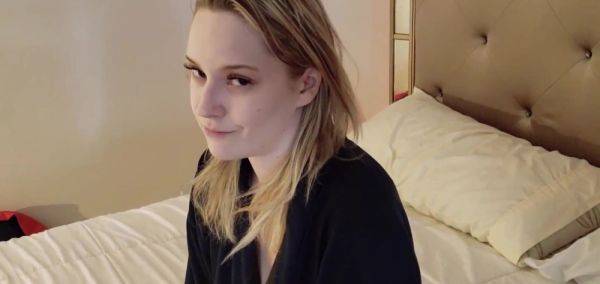 Play the hardcore scene titled : Handjob Step Mom Son New Year's Resolutions Preview, Step Sister Video