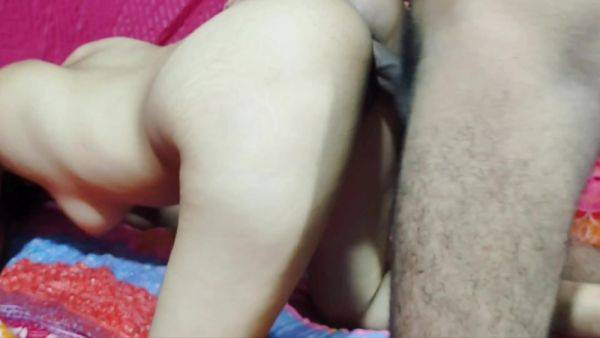Play the uncut video : Nind Me Soi Buaa Ko Jamkar Choda