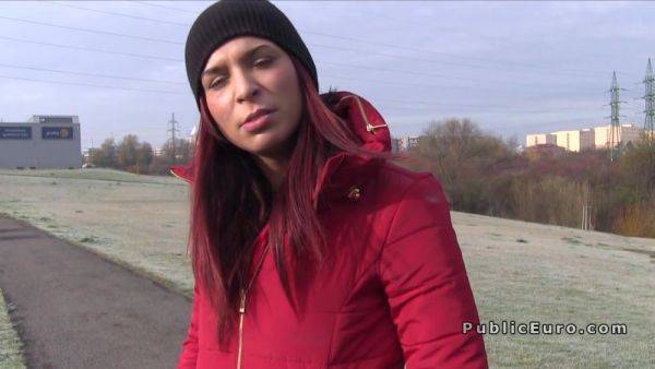 View the hardcore clip named : Redhead Euro Amateur Babe Bangs In Car