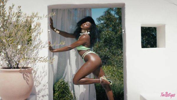 TOTM Sun Goddess 1 - beautiful ebony Nicole Kitt outdoors - xtits.com on pornsfind.com