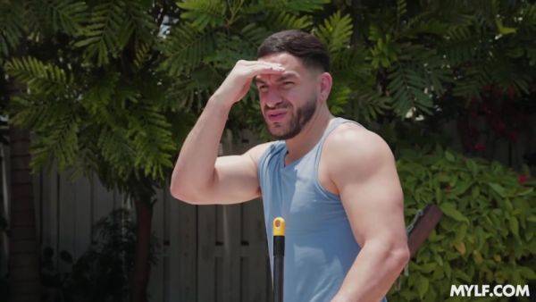 View this HD scene : Poolside Bubble Butt - MYLF