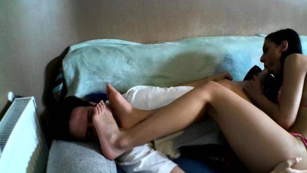 View the HD movie named : foot smelling blowjob