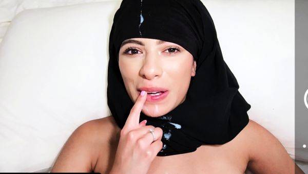 Enjoy watching the uncut scene : What a Hijab Can t Hide by Hijab Hookup