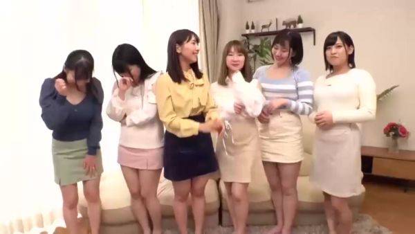 View full video of : HZKW288 Nice japaneeseeee cooooool OH YEAH
