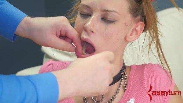 Play the complete movie called : Alexa Nova anally pounded by her master