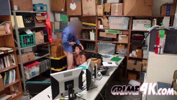 Play uncensored movie named : Gorgeous Chick Pounded With Big Dick