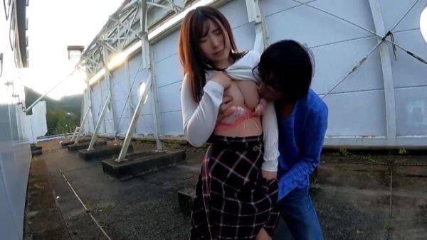 Stream the complete movie named : 07271 Amateur pick-up