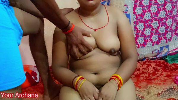 Desi Village Aunty Ko Gand Ur Chut Mein Chudai Kiya - hclips.com - India on pornsfind.com