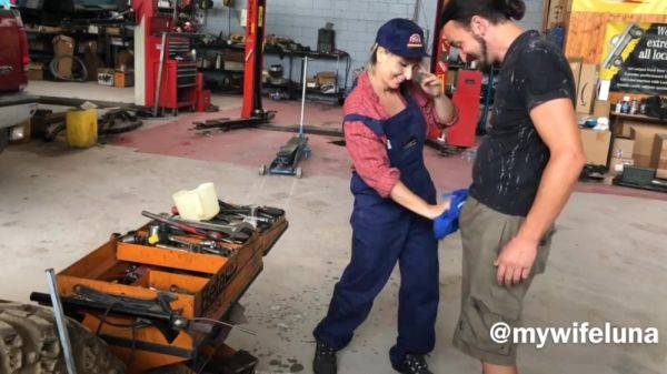 Mature mechanic lady prefers hot anal sex instead of paying for work. - anysex.com on pornsfind.com