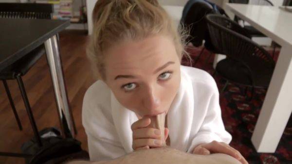 View this uncut movie titled : Blonde Perfect Bubble Butt Banged - Delicious Hot