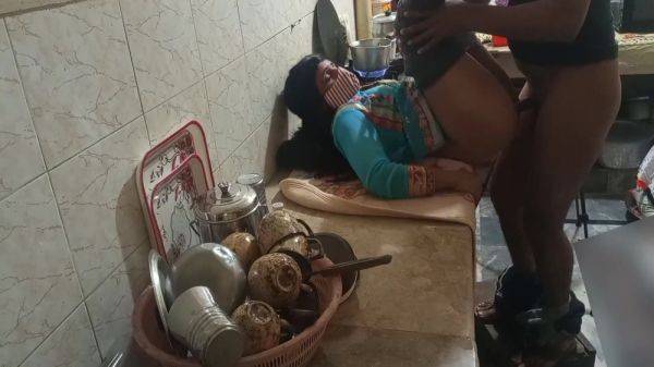 Play the uncut clip named : Desi Indian Stepsister Has Hard Sex In Kitchen, Bhai Ne Bahan Ki Kitchen Me Jabardasti Chudai Ki, Clear Hindi Audio 7 Min