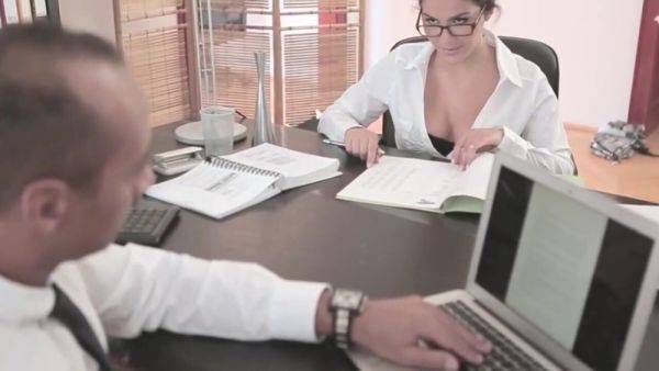 Stream the complete video titled : valentina nappi and tony brooklyn