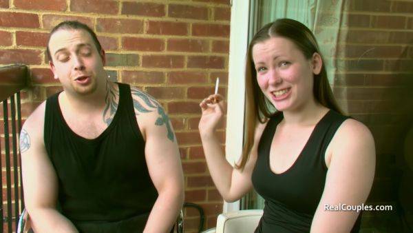 Play the complete clip : Wild girlfriend with her partner a male friend