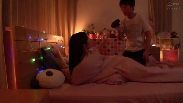 View the complete clip named : 09868,A female voice leaks out in pleasure