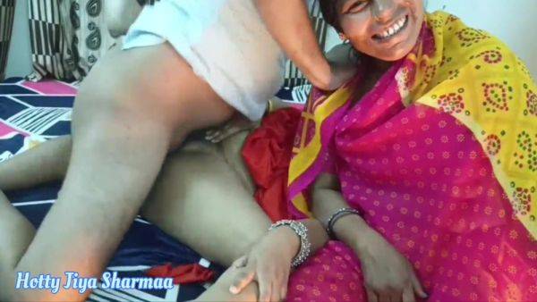 Watch this HD clip of : Desi Indian Porn Video - Real Desi Sex Videos Of Nokar Malkin And Mom Group Se