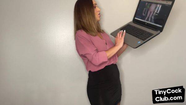 Watch the uncensored movie of : Solo SPH babe talks nasty about losers with small cocks