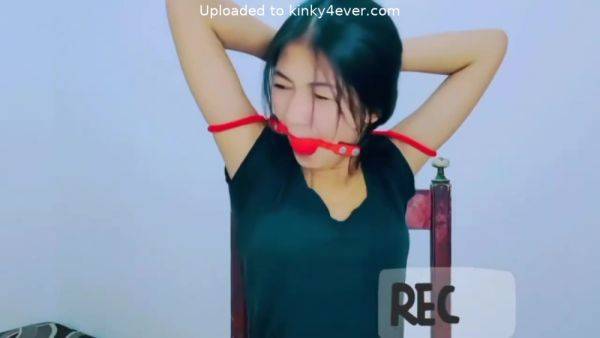 Play this complete video called : Indonesian Girl Drooling