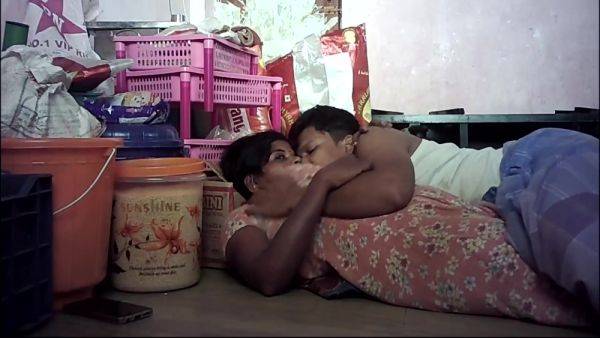 View hardcore clip titled : Indian Hot Wife Kissing Ass Bb