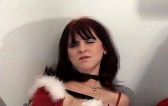 Watch uncut movie titled : Voluptuous diva is showing her very