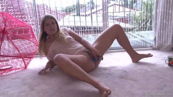 Watch this HD scene named : Natacha's Solo Play with Toys