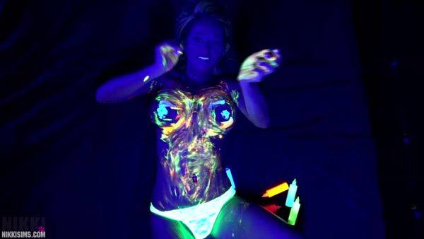 Stream hardcore scene titled : Nikki Black Light Body Paint 2017