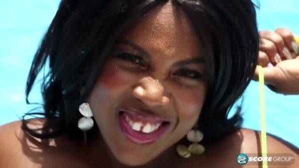 Stream HD scene of : Xl Xxx Bikini Girls