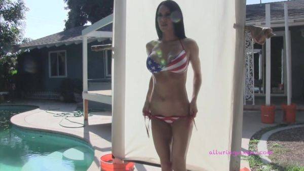 View complete movie of : Patriotic - Alluringvixens