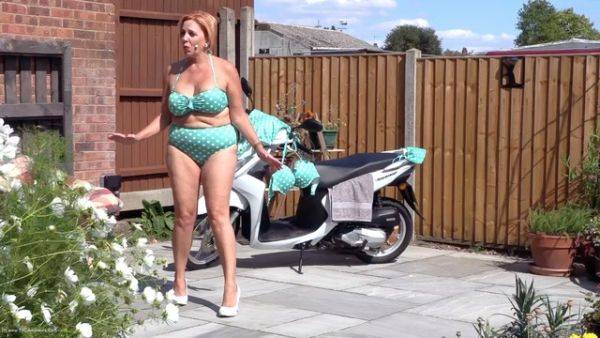 Enjoy watching full clip called : Retro Polka Dots Pt1