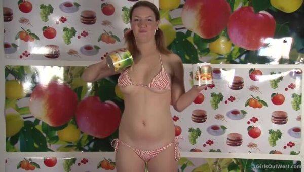 Stream this full video titled : Esmeralda's Juicy Solo Fetish