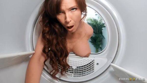 View full video titled : Syren Mer, Scott Nails - Large Backside Anal Sex for a Substantial Payload