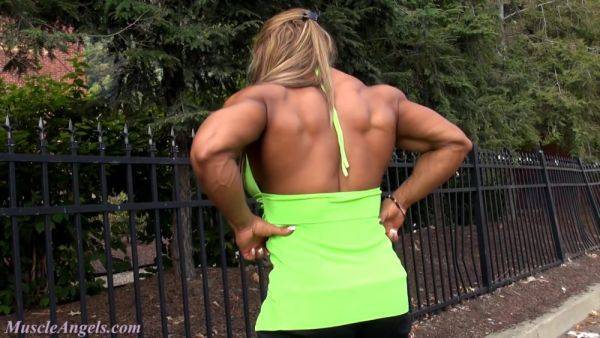 Stream complete video named : Maria Segura Female Muscle