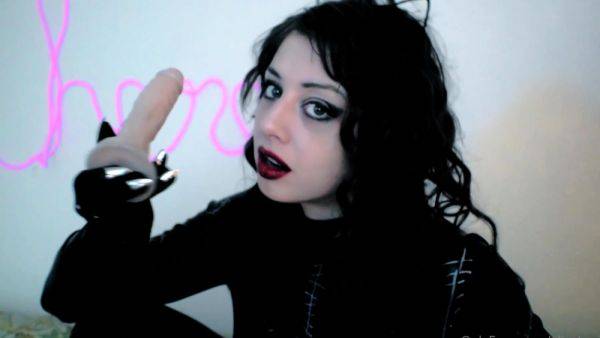 Stream the HD clip called : Alicekarina Happy xxx onlyfans porn videos