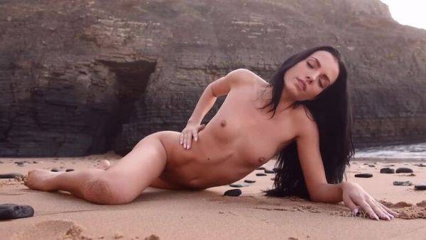 Watch the uncut movie of : Sapphira: Lost in Nature's Allure