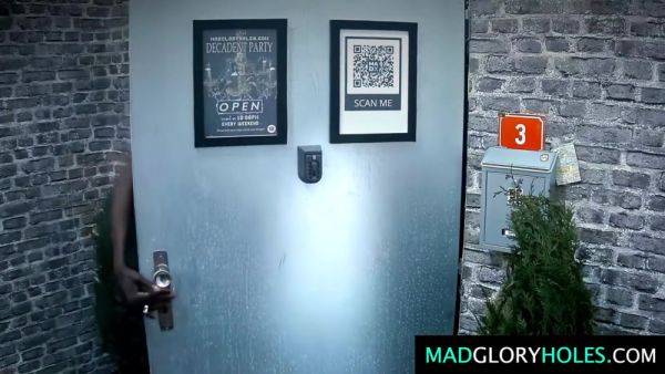 Stream HD movie titled : 4 on 1 - Anonymous Fucking Party