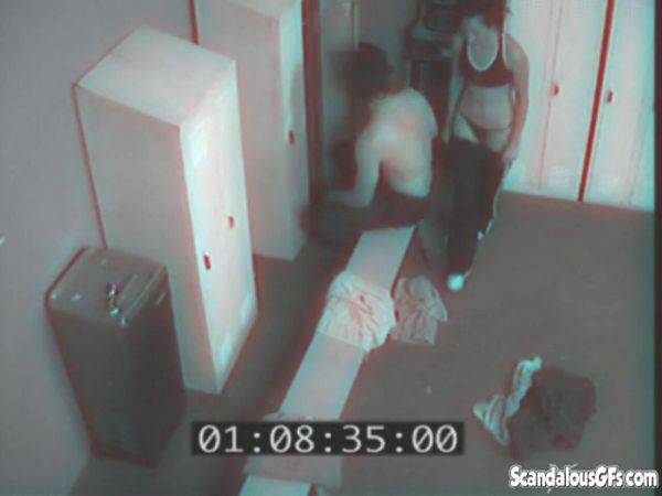 Stream HD movie named : Horny gym slut getting pussy fucked